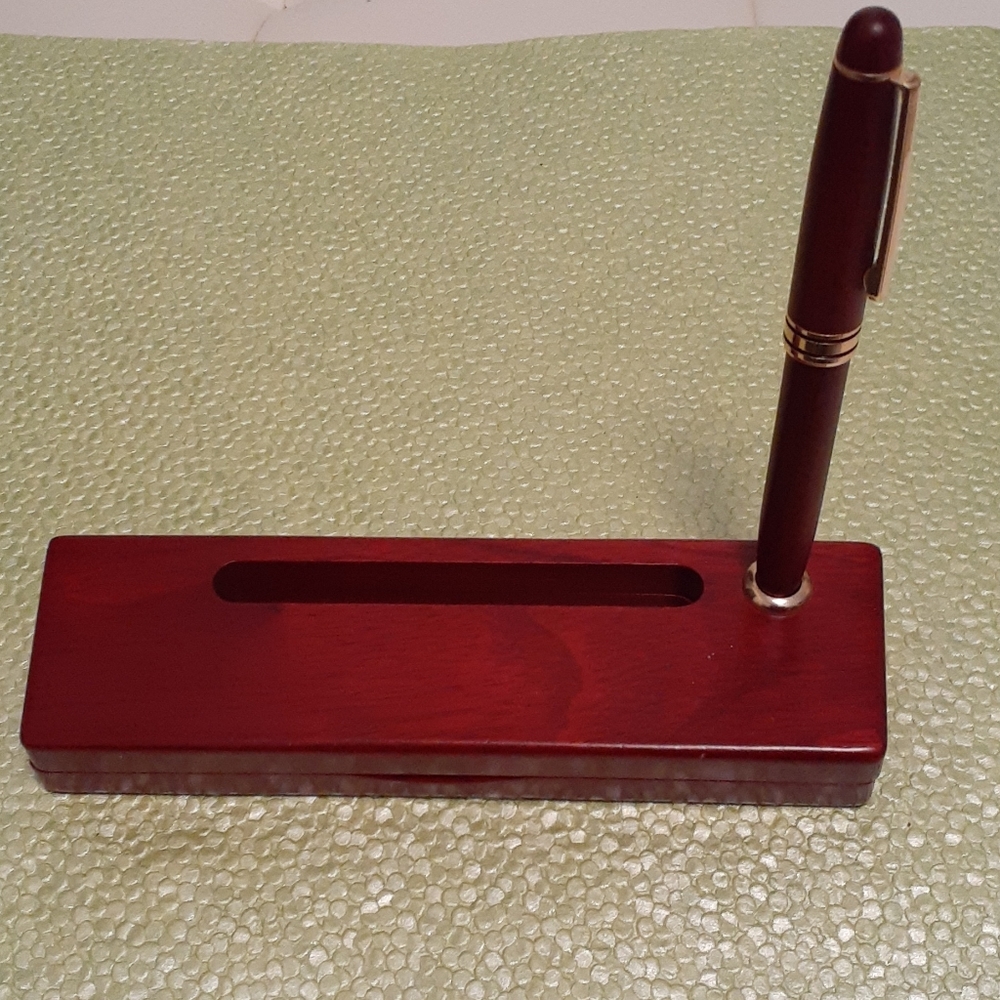 Collectable Wood Pen W/Wood Case